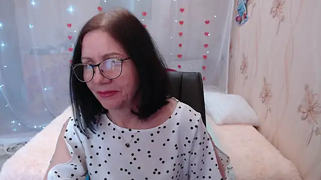 Snapshot of OlgaHottie chatting on March 22, 2025, 6:22 am OlgaHottie online show from March 22, 2025, 6:22 am