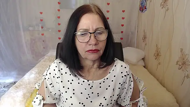 Snapshot of OlgaHottie chatting on March 23, 2025, 6:37 am OlgaHottie online show from March 23, 2025, 6:37 am