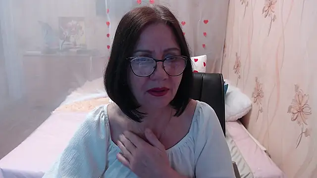 Snapshot of OlgaHottie chatting on December 4, 2025, 11:35 pm OlgaHottie online show from December 4, 2025, 11:35 pm