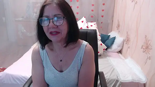 Snapshot of OlgaHottie chatting on December 19, 2025, 11:34 pm OlgaHottie online show from December 19, 2025, 11:34 pm