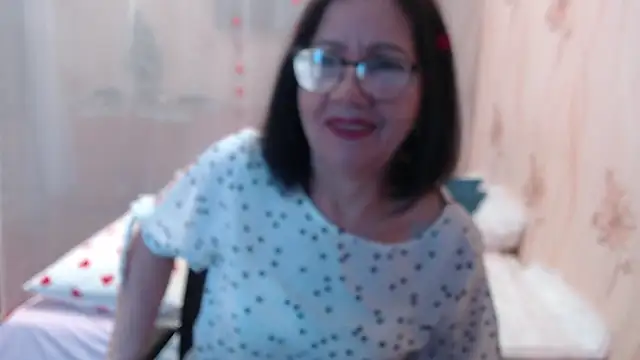 Snapshot of OlgaHottie chatting on January 13, 2026, 11:43 pm OlgaHottie online show from January 13, 2026, 11:43 pm