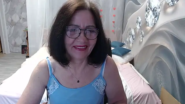 Snapshot of OlgaHottie chatting on February 12, 2026, 11:33 pm OlgaHottie online show from February 12, 2026, 11:33 pm