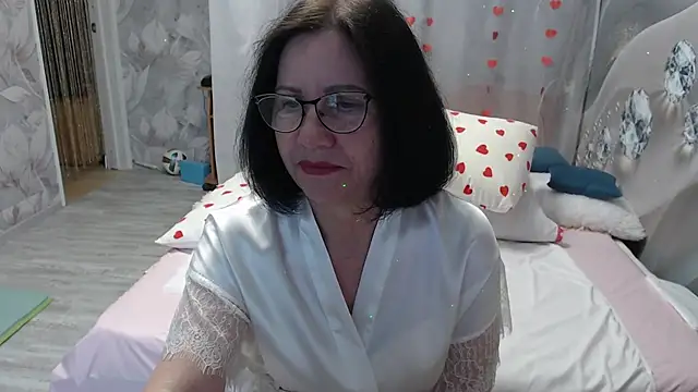 Snapshot of OlgaHottie chatting on May 3, 2026, 11:44 pm OlgaHottie online show from May 3, 2026, 11:44 pm