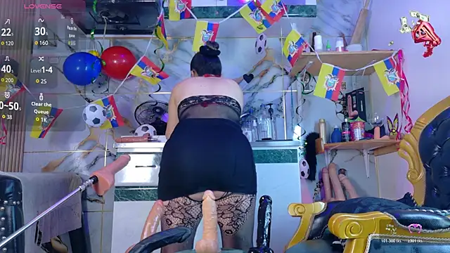 Snapshot of Bigass_dayla chatting on July 23, 2026, 2:15 pm Bigass dayla online show from July 23, 2026, 2:15 pm