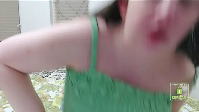 Snapshot of cute_and_hot chatting on January 9, 2025, 3:44 pm cute and hot online show from January 9, 2025, 3:44 pm