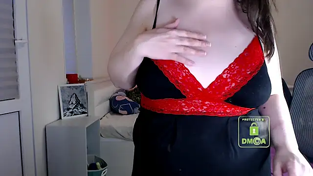 cute and hot online show from March 23, 2026, 4:22 pm