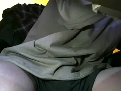 Snapshot of Ray175oo chatting on January 9, 2025, 5:00 pm Ray175oo online show from January 9, 2025, 5:00 pm