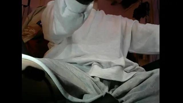 Snapshot of Ray175oo chatting on December 5, 2025, 6:26 pm Ray175oo online show from December 5, 2025, 6:26 pm