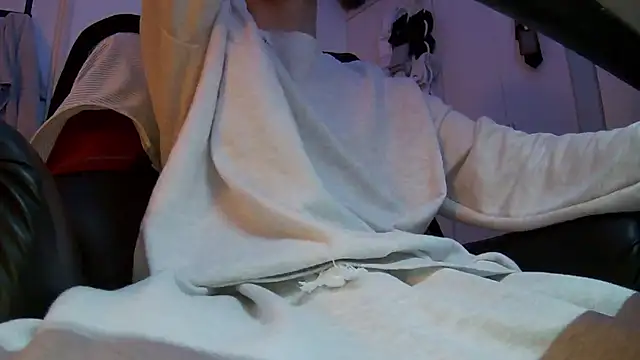 Ray175oo online show from February 21, 2026, 5:14 pm