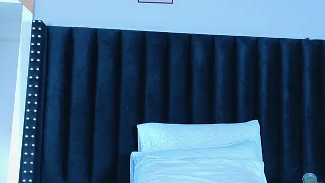 hotlatinateacher online show from February 9, 2026, 6:56 pm