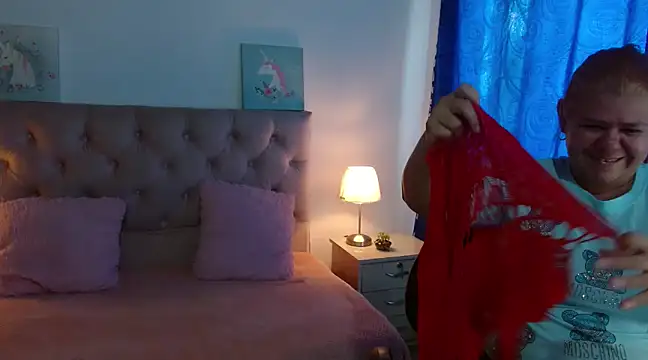 NATHYHOTT online show from February 12, 2025, 2:21 pm