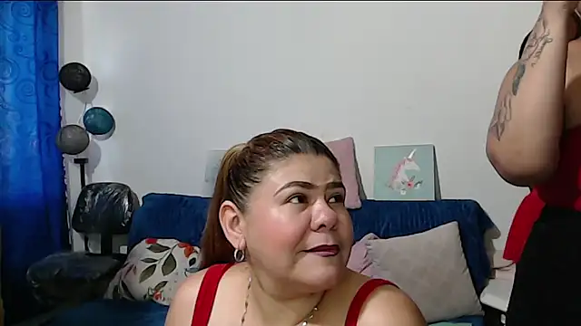 NATHYHOTT online show from October 15, 2025, 11:10 am