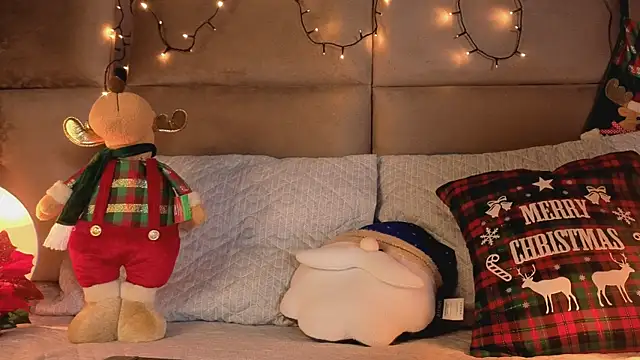 angelinepossy online show from December 19, 2025, 9:11 pm