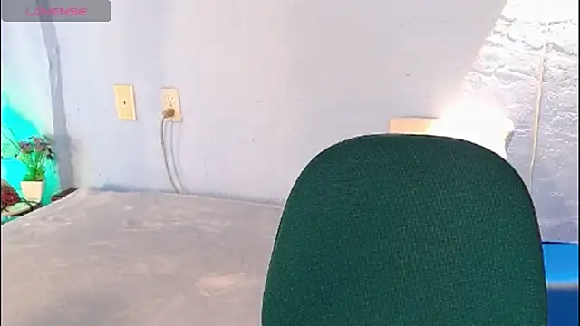 venus swet  online show from October 6, 2025, 1:03 am