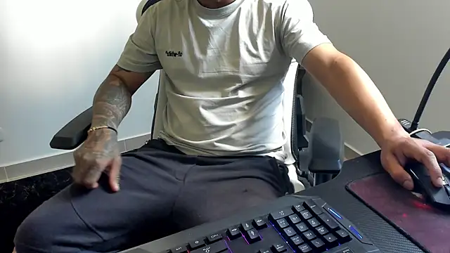 Snapshot of stebankechima chatting on November 8, 2025, 5:45 pm stebankechima online show from November 8, 2025, 5:45 pm