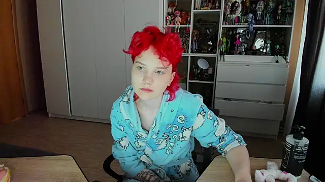 School Love online show from April 29, 2026, 7:56 am