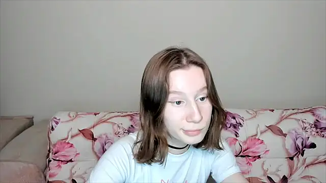 Snapshot of EnigmaSee chatting on January 9, 2025, 11:25 am EnigmaSee online show from January 9, 2025, 11:25 am