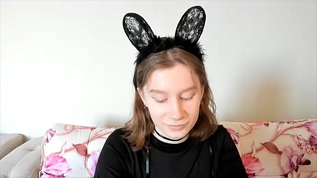 Snapshot of EnigmaSee chatting on January 16, 2025, 6:25 am EnigmaSee online show from January 16, 2025, 6:25 am