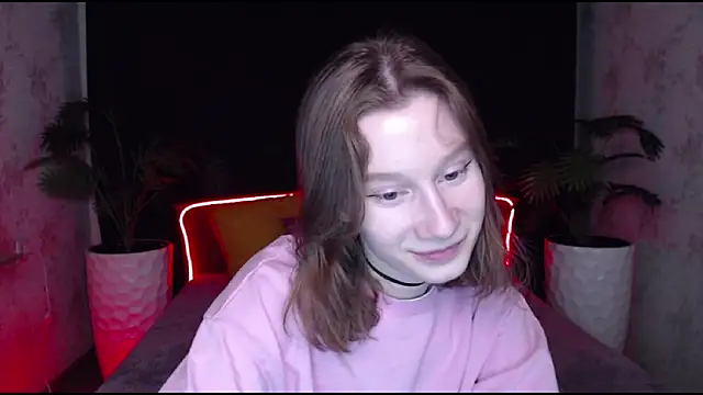 Snapshot of EnigmaSee chatting on February 7, 2025, 11:34 am EnigmaSee online show from February 7, 2025, 11:34 am