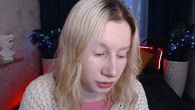 EnigmaSee online show from December 17, 2025, 9:04 am