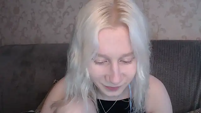 Snapshot of EnigmaSee chatting on June 7, 2026, 2:16 am EnigmaSee online show from June 7, 2026, 2:16 am