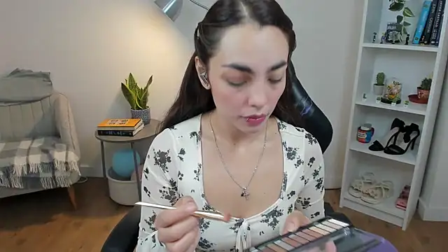  BellaEvans  online show from October 23, 2025, 4:45 am