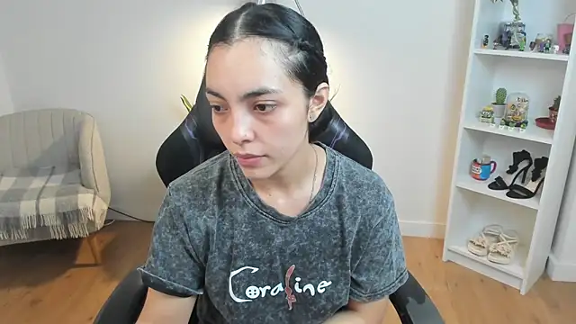  BellaEvans  online show from February 12, 2026, 5:46 am