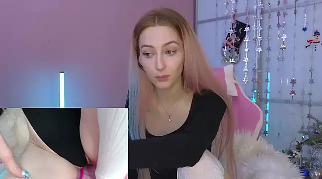 Snapshot of MichaDenver chatting on January 14, 2025, 12:22 am MichaDenver online show from January 14, 2025, 12:22 am