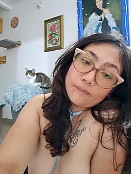 Snapshot of Mia_Ruiz chatting on March 2, 2025, 4:17 am Mia Ruiz online show from March 2, 2025, 4:17 am