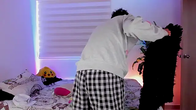 aldrinwhite online show from October 24, 2025, 4:47 pm