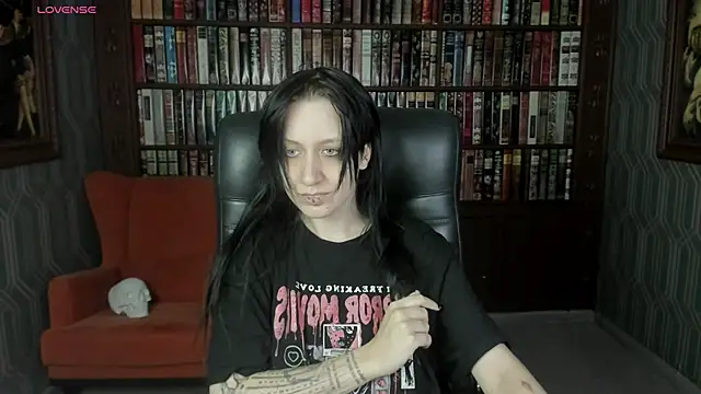 Snapshot of Medusa__Gorgona chatting on October 23, 2025, 1:43 pm Medusa Gorgona online show from October 23, 2025, 1:43 pm