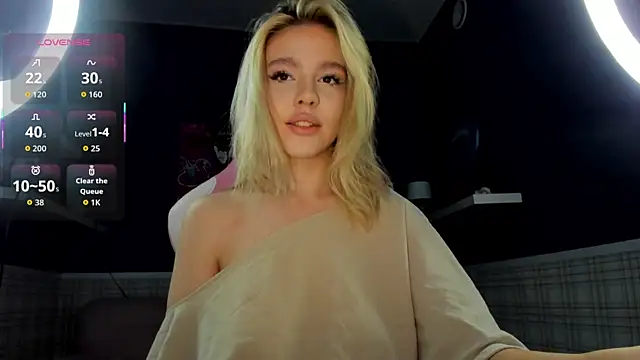 Snapshot of Anna_Robinson chatting on September 15, 2025, 1:05 am Anna Robinson online show from September 15, 2025, 1:05 am