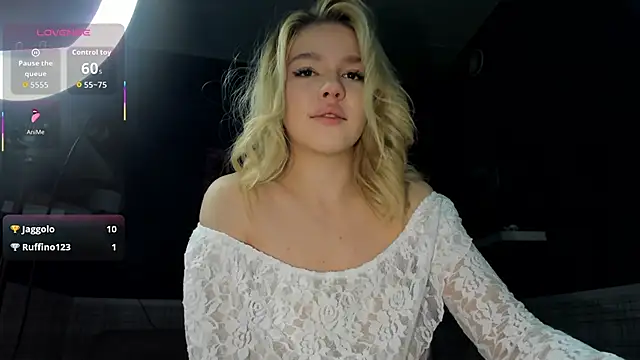 Snapshot of Anna_Robinson chatting on September 29, 2025, 1:33 am Anna Robinson online show from September 29, 2025, 1:33 am