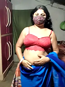 Snapshot of Mourani24 chatting on May 2, 2026, 12:43 pm Mourani24 online show from May 2, 2026, 12:43 pm