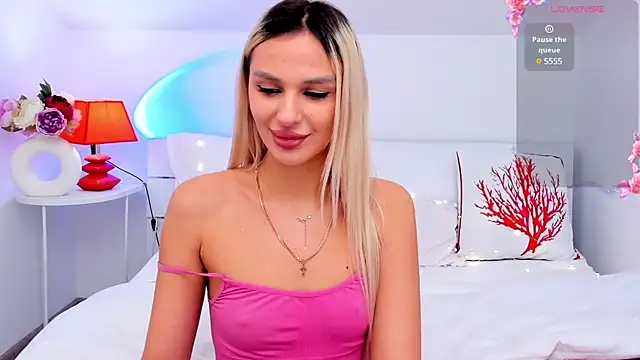 MissLoou online show from February 15, 2025, 9:49 am