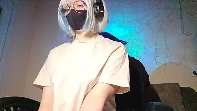 DanaWard online show from October 2, 2025, 9:44 pm