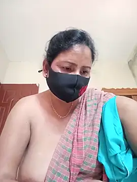 Snapshot of Neha-Roy chatting on June 1, 2026, 4:58 am Neha-Roy online show from June 1, 2026, 4:58 am