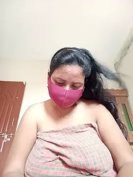 Snapshot of Neha-Roy chatting on July 4, 2026, 5:24 am Neha-Roy online show from July 4, 2026, 5:24 am