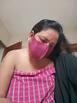Snapshot of Neha-Roy chatting on July 7, 2026, 8:18 am Neha-Roy online show from July 7, 2026, 8:18 am