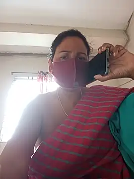 Snapshot of Neha-Roy chatting on August 4, 2026, 5:43 am Neha-Roy online show from August 4, 2026, 5:43 am