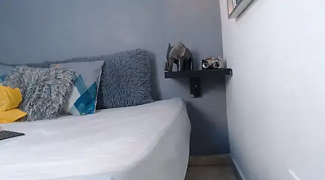 AbigailWilliams  online show from March 22, 2025, 11:21 am