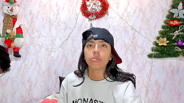 Snapshot of BarbieHotLaura chatting on December 28, 2024, 3:59 pm BarbieHotLaura online show from December 28, 2024, 3:59 pm