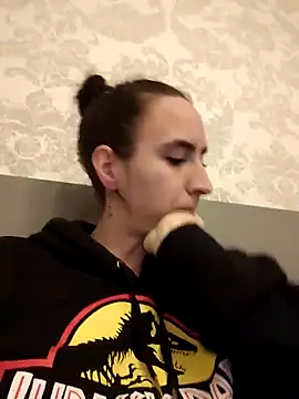 Snapshot of pleasure_of_life chatting on October 24, 2025, 9:33 pm pleasure of life online show from October 24, 2025, 9:33 pm