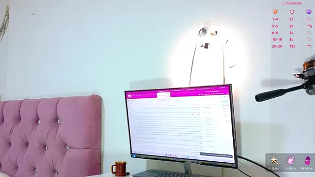 Gaby Vegaa online show from December 2, 2025, 11:23 pm