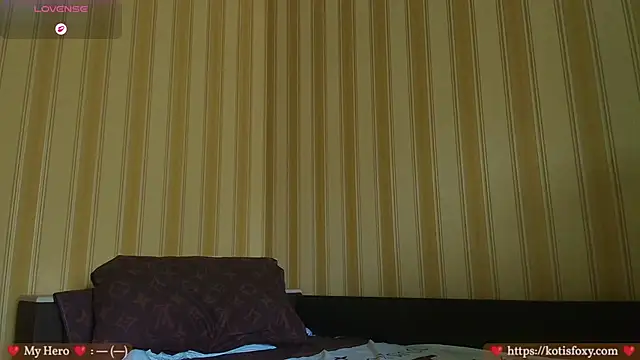Snapshot of Kotis_Foxy chatting on June 22, 2026, 10:23 am Kotis Foxy online show from June 22, 2026, 10:23 am