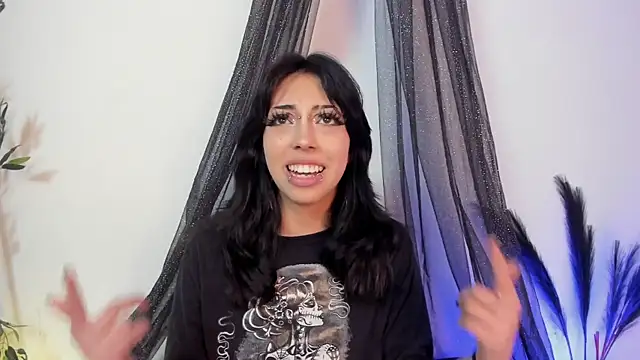 Nyx nayla online show from March 22, 2025, 7:04 am