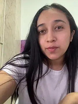 Snapshot of cata_megan chatting on December 8, 2024, 10:41 am cata megan online show from December 8, 2024, 10:41 am