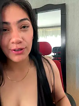 Snapshot of emmily_d chatting on November 10, 2025, 6:51 pm emmily d online show from November 10, 2025, 6:51 pm