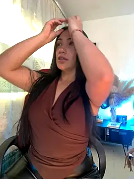 Snapshot of emmily_d chatting on November 14, 2025, 6:50 pm emmily d online show from November 14, 2025, 6:50 pm