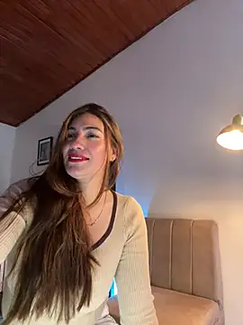 Snapshot of emmily_d chatting on June 19, 2026, 6:56 pm emmily d online show from June 19, 2026, 6:56 pm